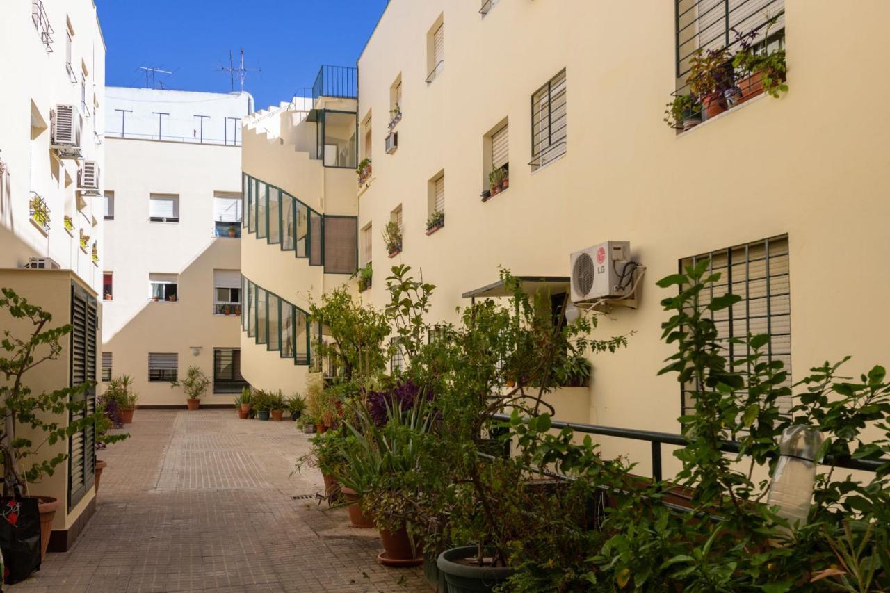 Colours Apartment And Garage Historical Center 4 Pax 塞维利亚 外观 照片